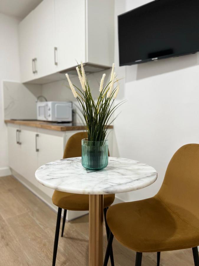 Crysoyle Apartment Barcelona Next To Camp Nou ロスピタレート・デ・リョブレガート エクステリア 写真