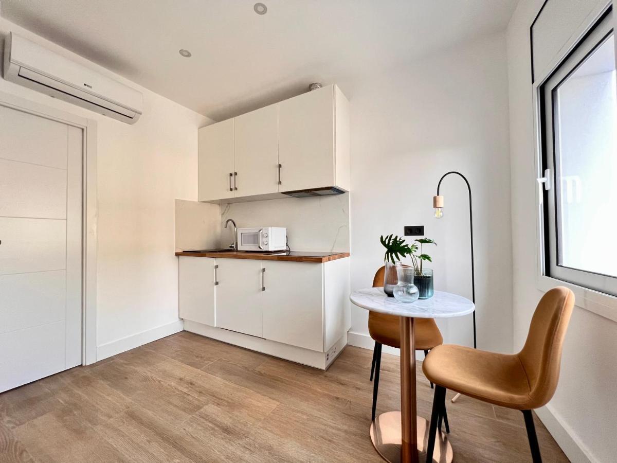 Crysoyle Apartment Barcelona Next To Camp Nou ロスピタレート・デ・リョブレガート エクステリア 写真